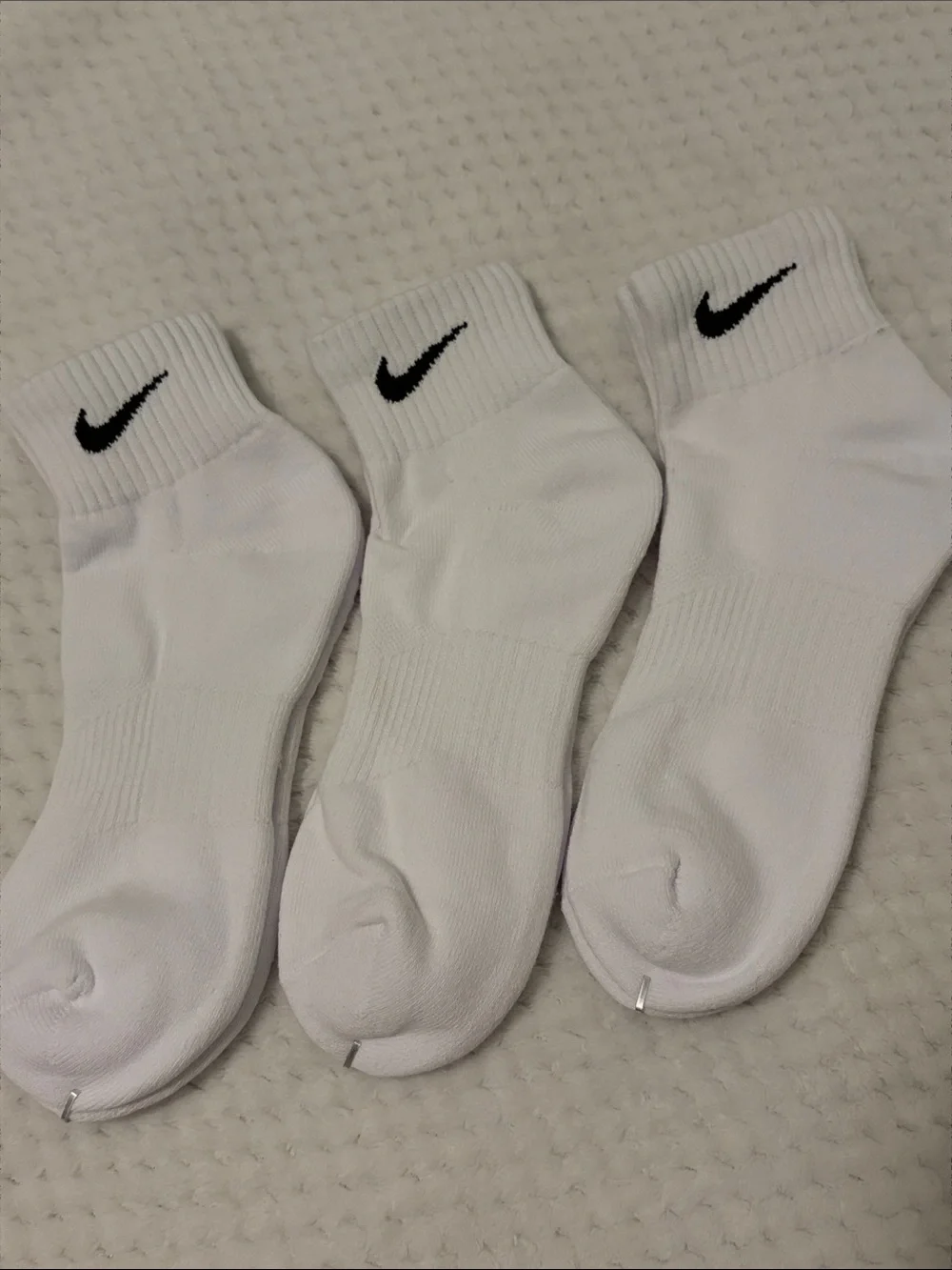 NWOT Nike White Ankle Socks with Black Swoosh - 3-Pack Large